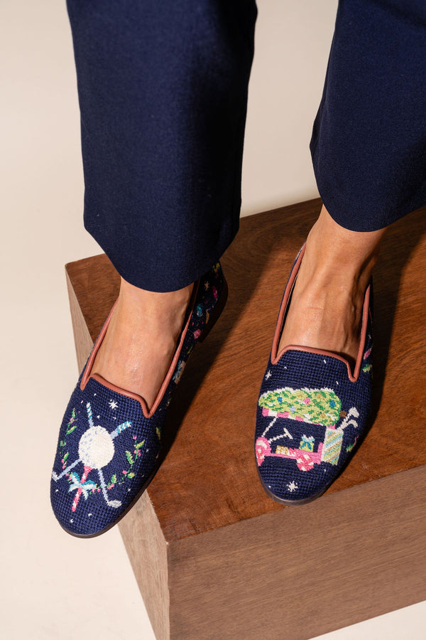 Needlepoint Loafer in Christmas Golf